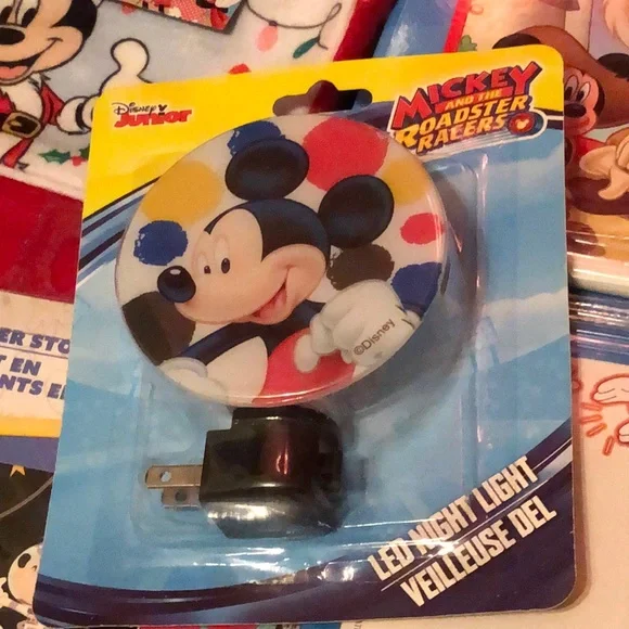 Mickey Mouse Gift Bundle - Picture 3 of 4